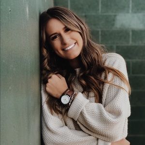 Meet your Posher, Brooke